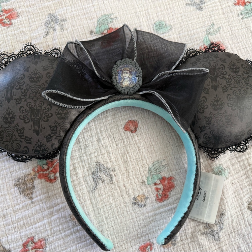 Haunted Mansion Minnie Ears